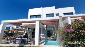 Greenhills Marbella - Art Deco Villa Private Pool